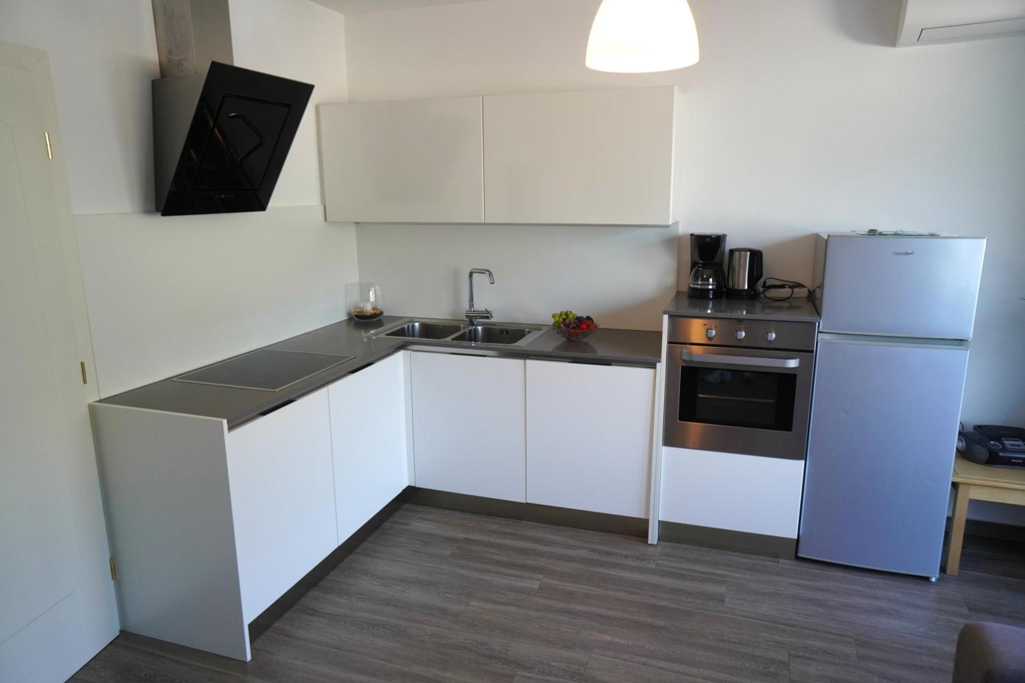 Apartment Roma Мерано Екстериор снимка