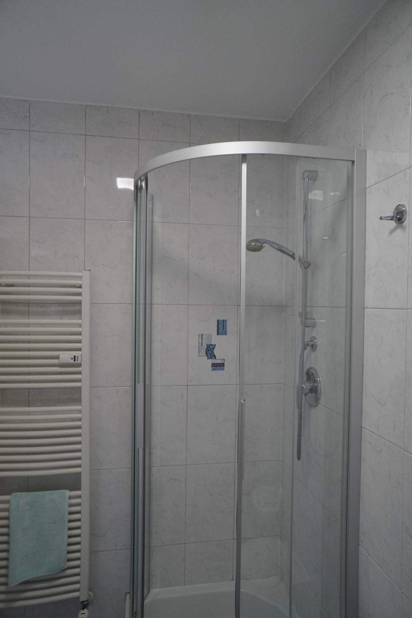 Apartment Roma Мерано Екстериор снимка